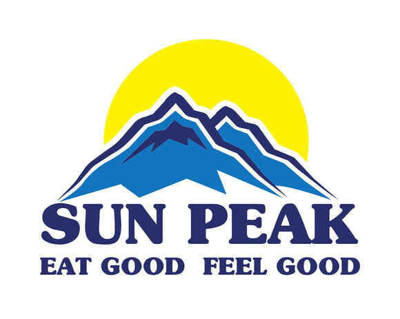 Logo des Bergrestaurant Sun Peak wird geziert von Bergsilhouette und Sonne. | © Davos Klosters Mountains