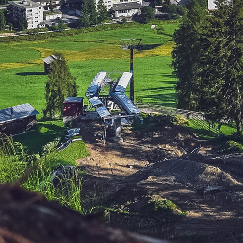 Bei der Mittelstation vom Sessellift Carjöl wird im Sommer ein neuer Einstieg gebaut. | © Davos Klosters Mountains
