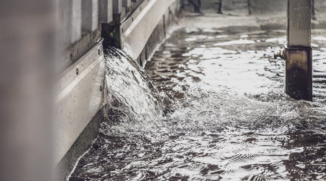 Mit dem gesammelten Wasser wird beim Kraftwerk Jschalp Strom hergestellt. | © Davos Klosters Mountains