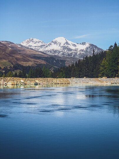 Nüllisee mit Blick zum Schiahorn | © Davos Klosters Mountains
