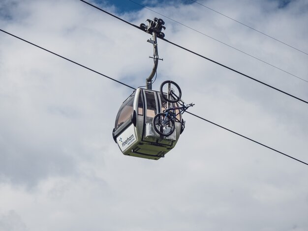 Gondel mit Bike Rinerhorn | © Davos Klosters Mountains