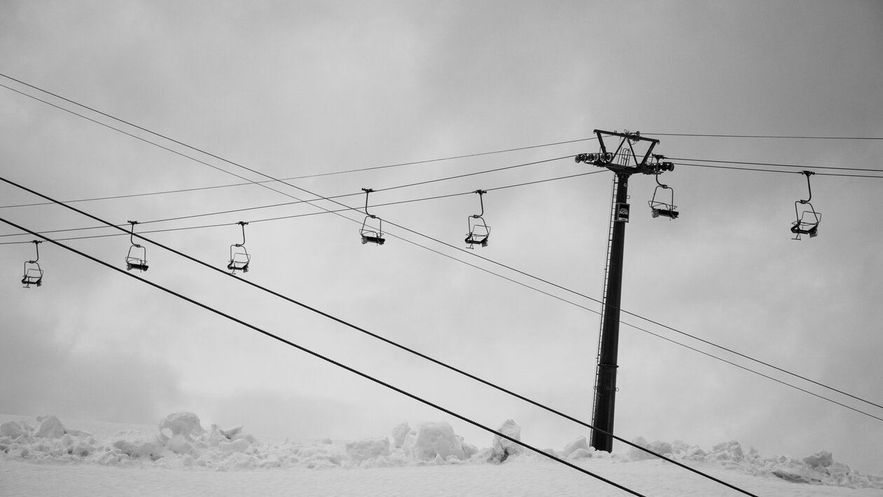 Einzelne Sesselbahnen auf Tragseil | © Davos Klosters Mountains 