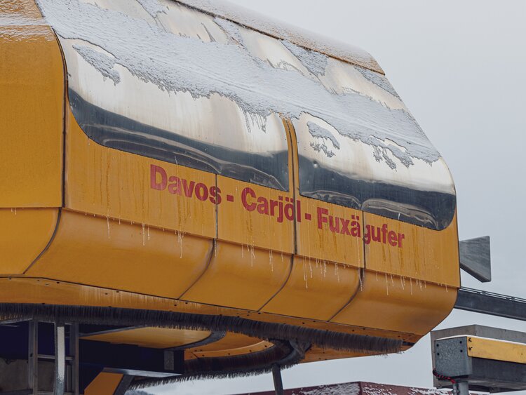 Schriftzug vom Sessellift Carjöl  | © Davos Klosters Mountains