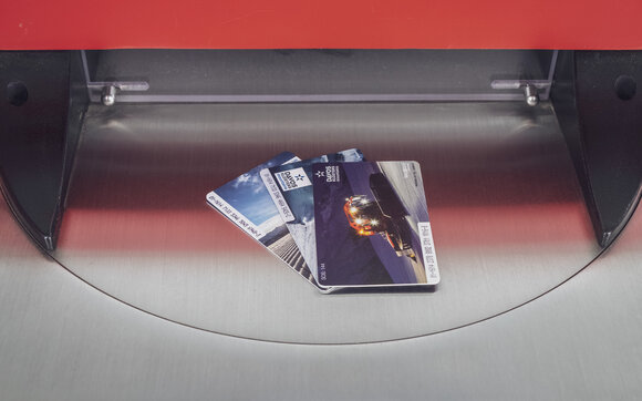 Photo of three different keycard designs from the Davos Klosters Mountains | © Davos Klosters Mountains