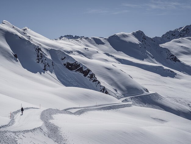 Winterwanderweg in richtung Stadler See am Jakobshorn. | © Davos Klosters Mountains