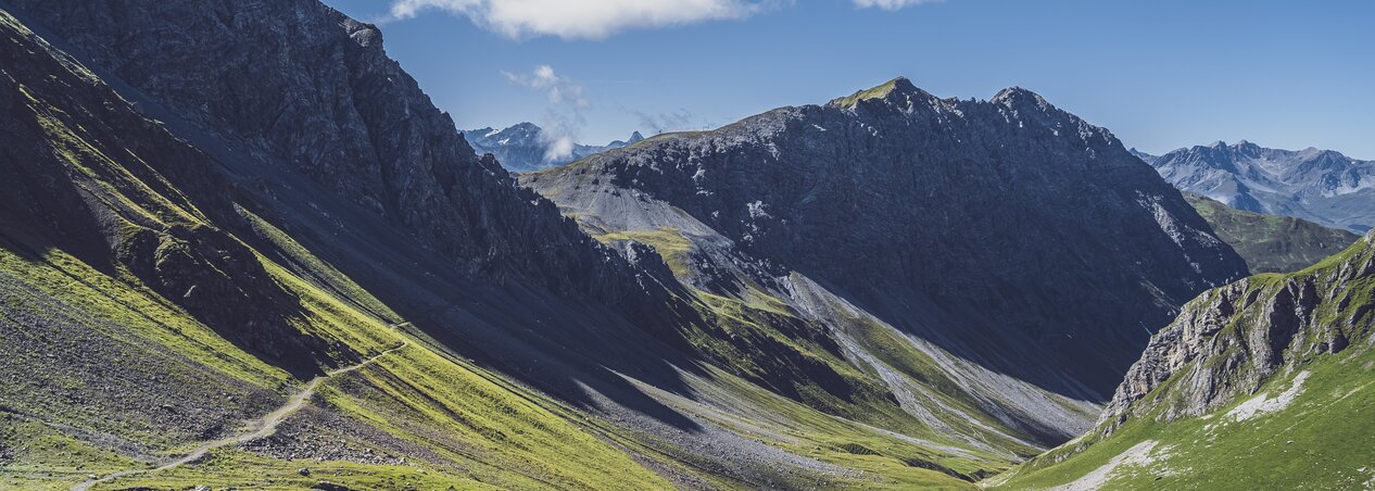 The rock path from Parsenn to the Strelapass in Davos. | © Davos Klosters Mountains