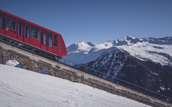 Parsennbahn in Fahrtrichtung Mittelstation Höhenweg. | © Davos Klosters Mountains