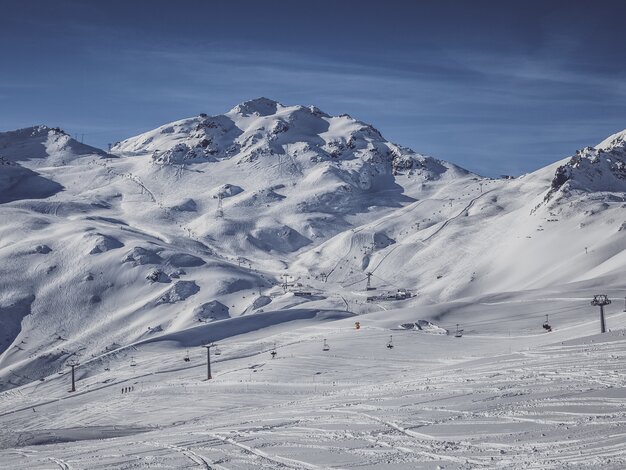 Herrliche Aussicht auf das Skigebiet Parsenn. | © Davos Klosters Mountains