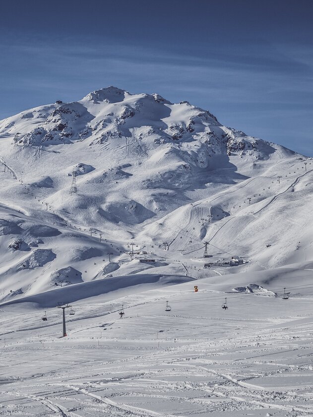 Skigebiet Parsenn | © Davos Klosters Mountains Herrliche Aussicht auf das Skigebiet Parsenn. | © Davos Klosters Mountains