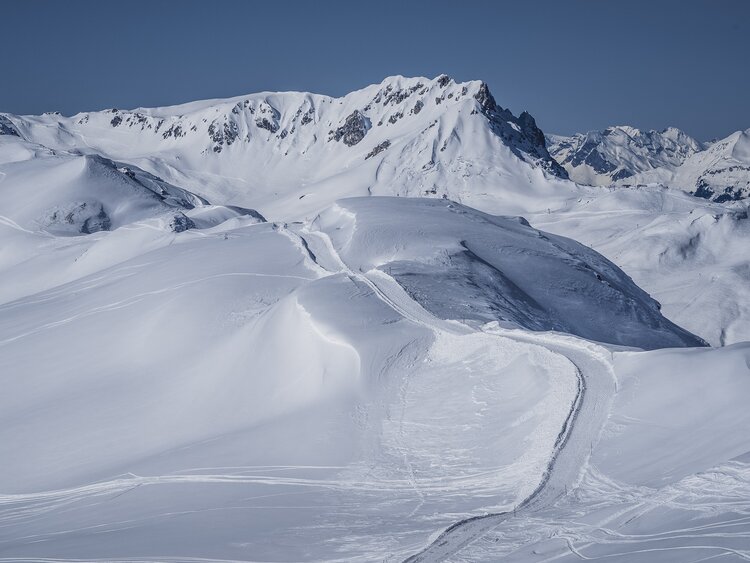 Grandiose Aussicht auf Winterwanderweg auf Pischa. | © Davos Klosters Mountains
