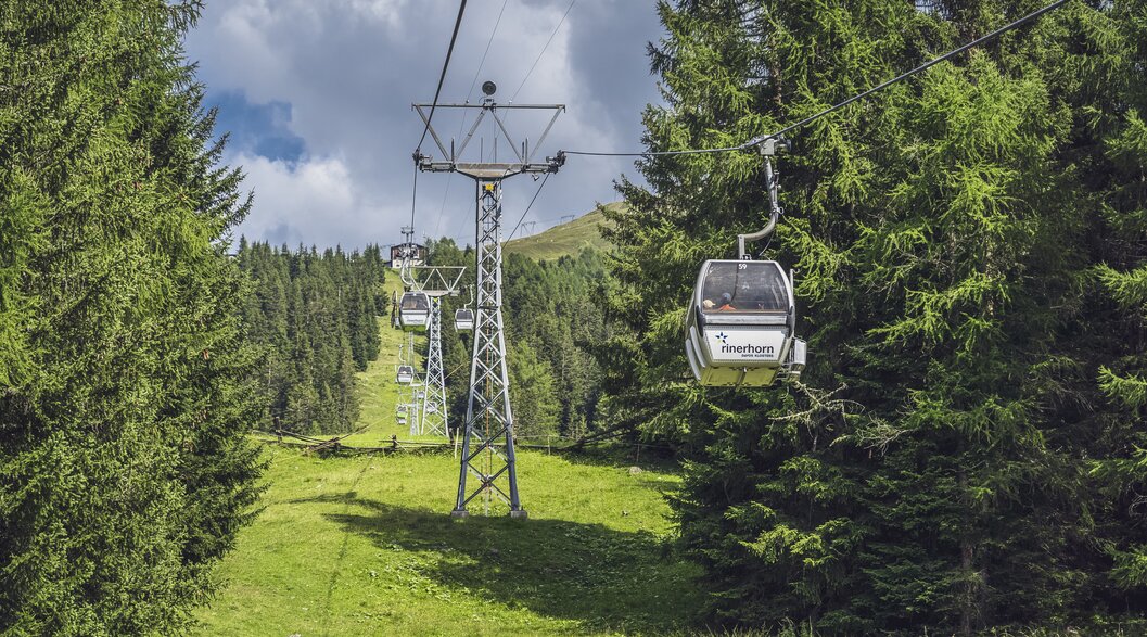 Rinerhorn gondola | © Davos Klosters Mountains Rinerhorn gondola transports our guests to the Jatzmeder mountain station. | © Davos Klosters Mountains