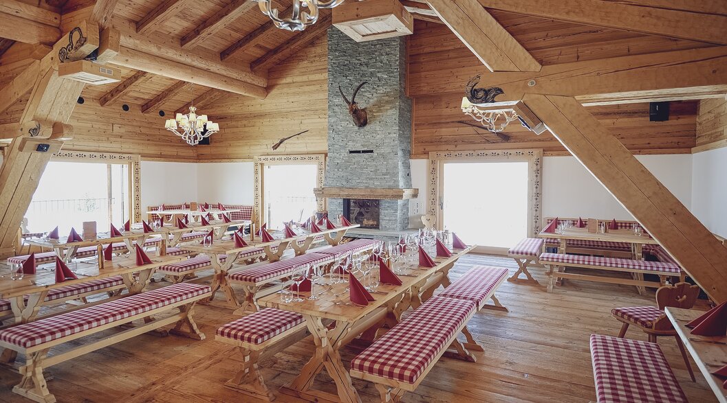Gemütliche und einmaliges Restaurant auf Madrisa im Alpen-Chic Stiel.  | © Davos Klosters Mountains