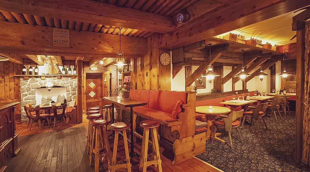 Old woodwork and a cozy atmosphere in the Montana Stube in Davos. | © Davos Klosters Mountains