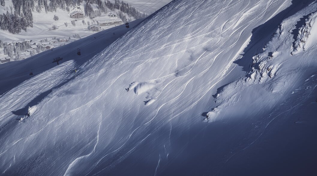 Freerider Davos | © Davos Klosters Mountains Spektakulären Freeridehang mit viel Schnee. | © Davos Klosters Mountains