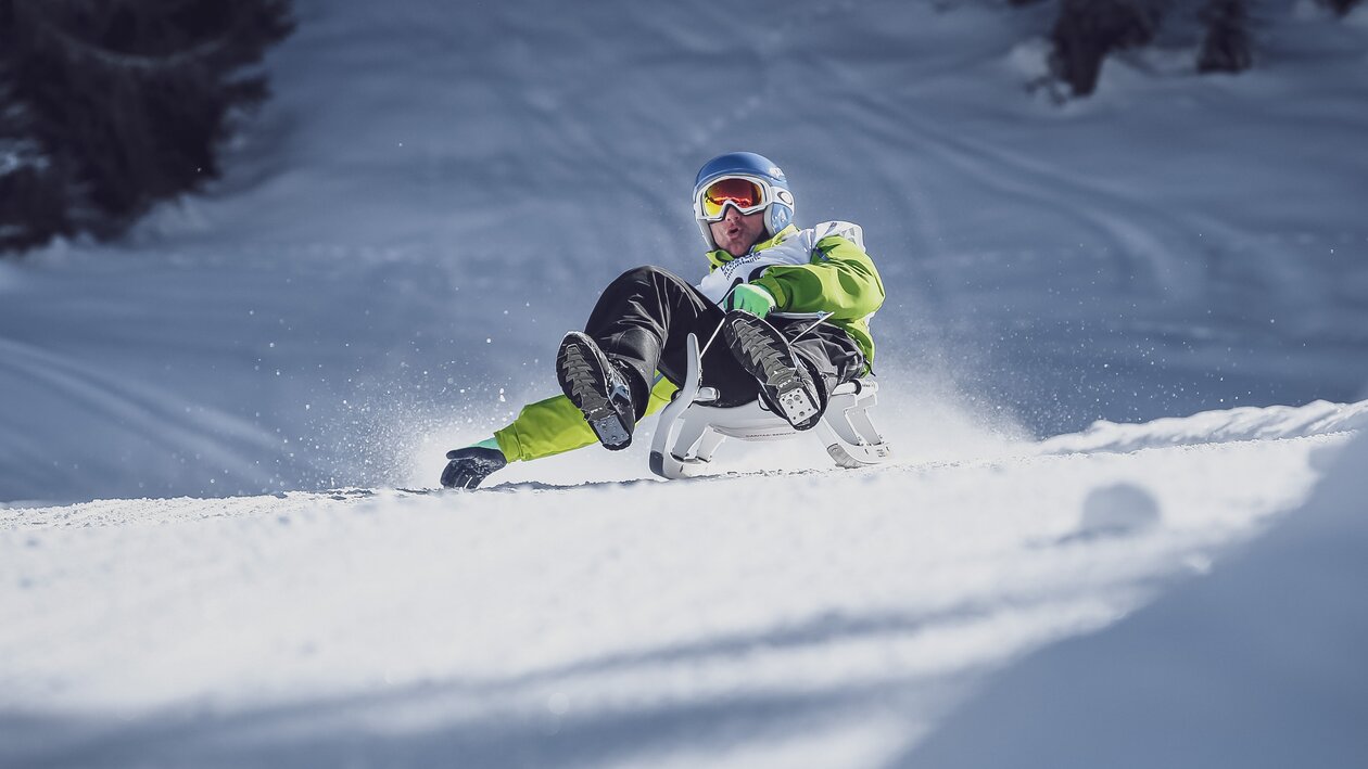 Schlittler beim Schlittelrennen auf dem Rinerhorn | © Marcel Giger