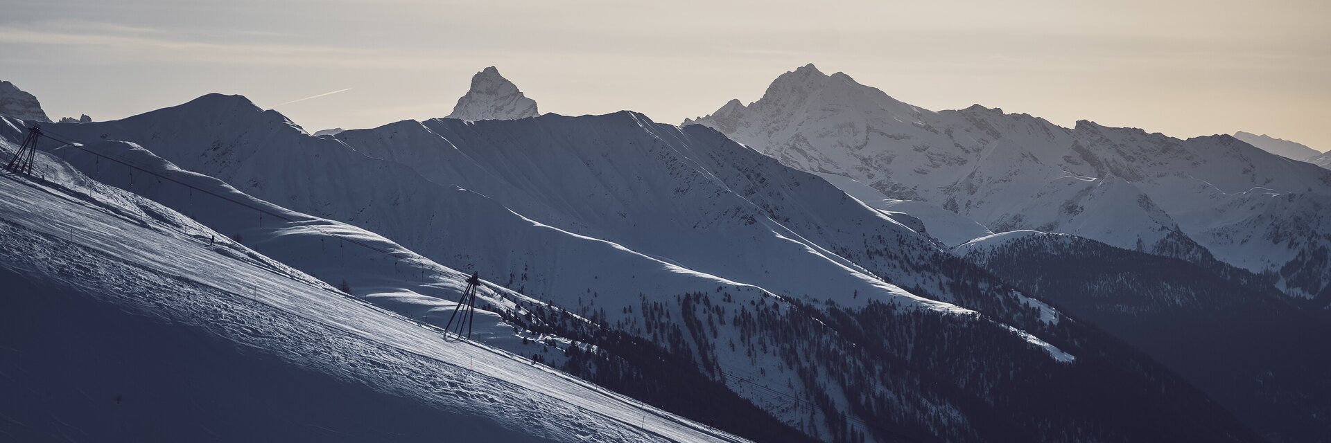 Aufnahme von steiler Pistenabfahrt | © Davos Klosters Mountains 