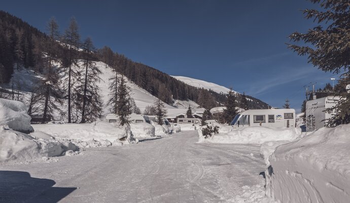 Snow-covered pitch on the river near the Rinerhorn. | © Davos Klosters Mountains