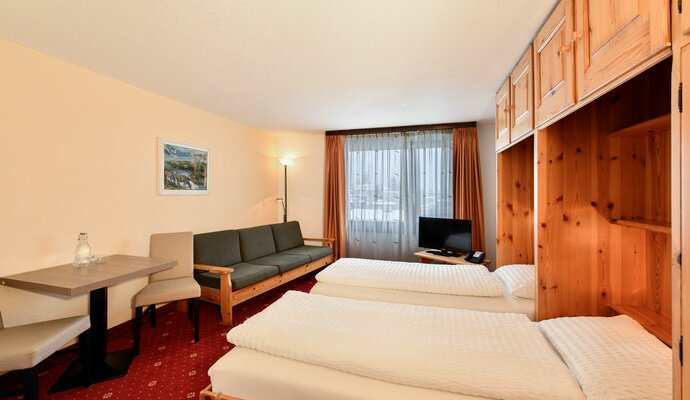Double room with standard facilities  | © Davos Klosters Mountains 