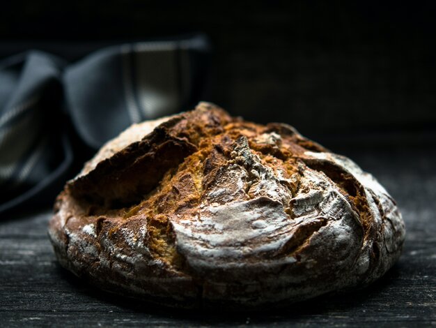 Frisch gebackenes Brot von der Bäckerei Weber | © Jonathan Pielmayer
