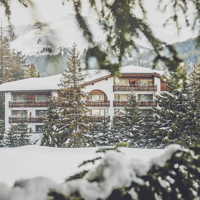 Winterzauber im Chalet Hotel Waldhuus.  | © Davos Klosters Mountains