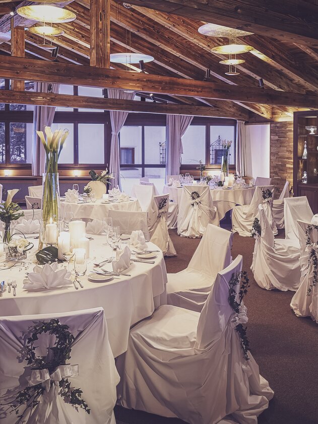 Hotel Waldhuus Davos wedding decoration | © Davos Klosters Mountains