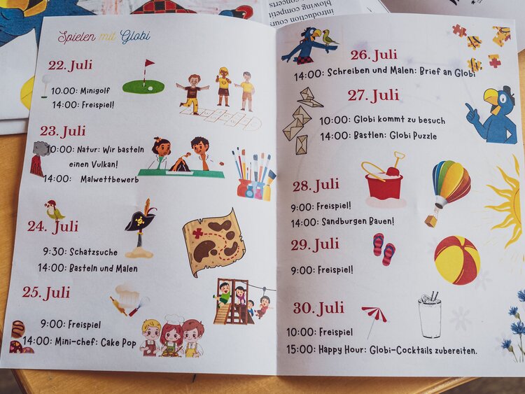 Im Wochenprogramm vom Globi Kids Club stehen spannende Sachen, wie eine Schatzsuche oder einen Cocktailkurs. | © Davos Klosters Mountains