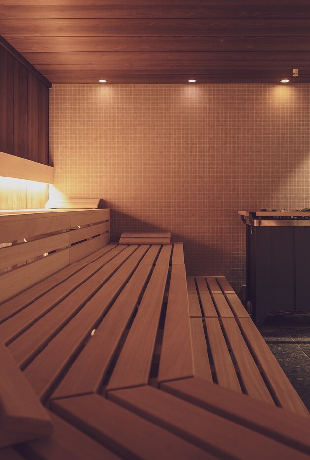 Finnische Sauna im Wellnessbereich im Hotel Waldhuus Davos. | © Davos Klosters Mountains