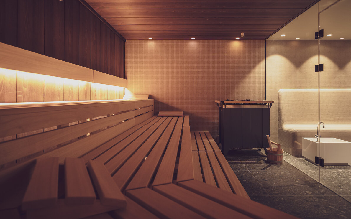Finnische Sauna im Wellnessbereich im Hotel Waldhuus Davos. | © Davos Klosters Mountains