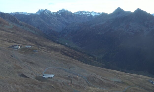 Blick auf die Jatzhütte Davos | © Davos Klosters Mountains