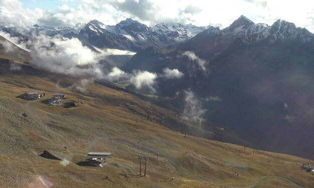 Blick auf die Jatzhütte Davos | © Davos Klosters Mountains