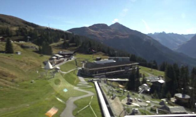 Blick auf das Madrisaland Klosters | © Davos Klosters Mountains