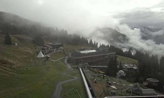 Blick auf das Madrisaland Klosters | © Davos Klosters Mountains