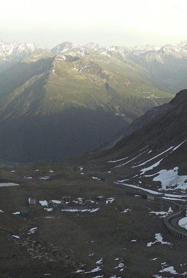 View from Parsenn towards the Dorftäli. | © Davos Klosters Mountains